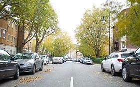 Modern Apartment Close To Central London